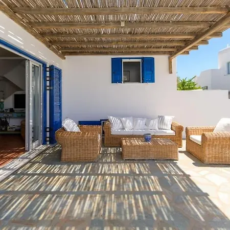 Villa Seafront Next To The House Andíparosz