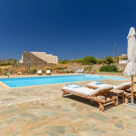 Villa Seafront Next To The House *